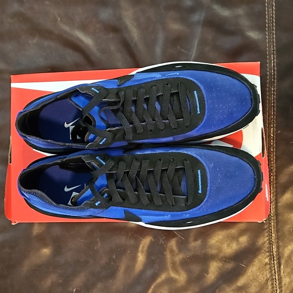 Nike Waffle One Shoes - Picture 2 of 5